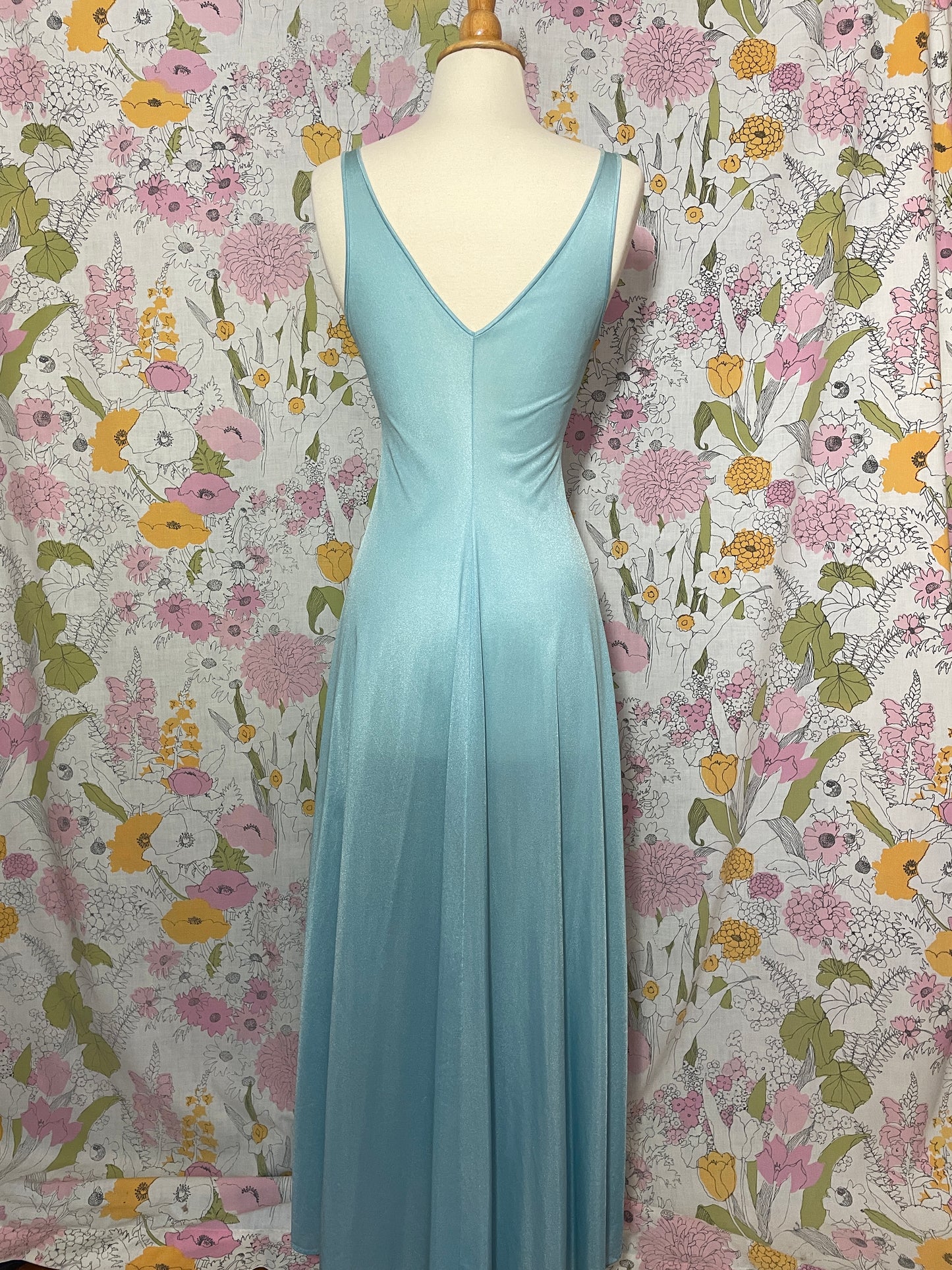 1970s Sky Blue Key-hole Slip Dress