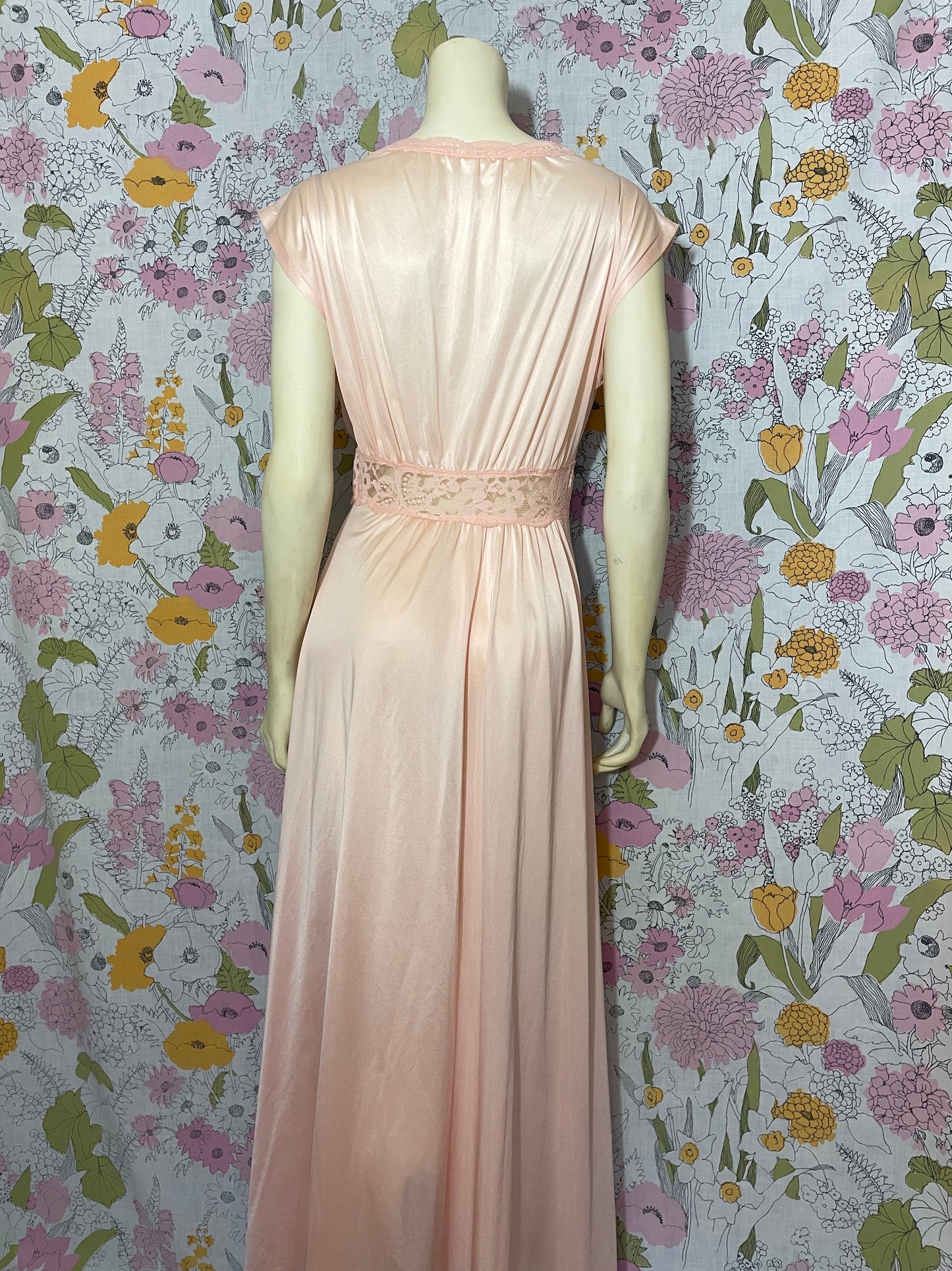 1980s Olga Nightgown