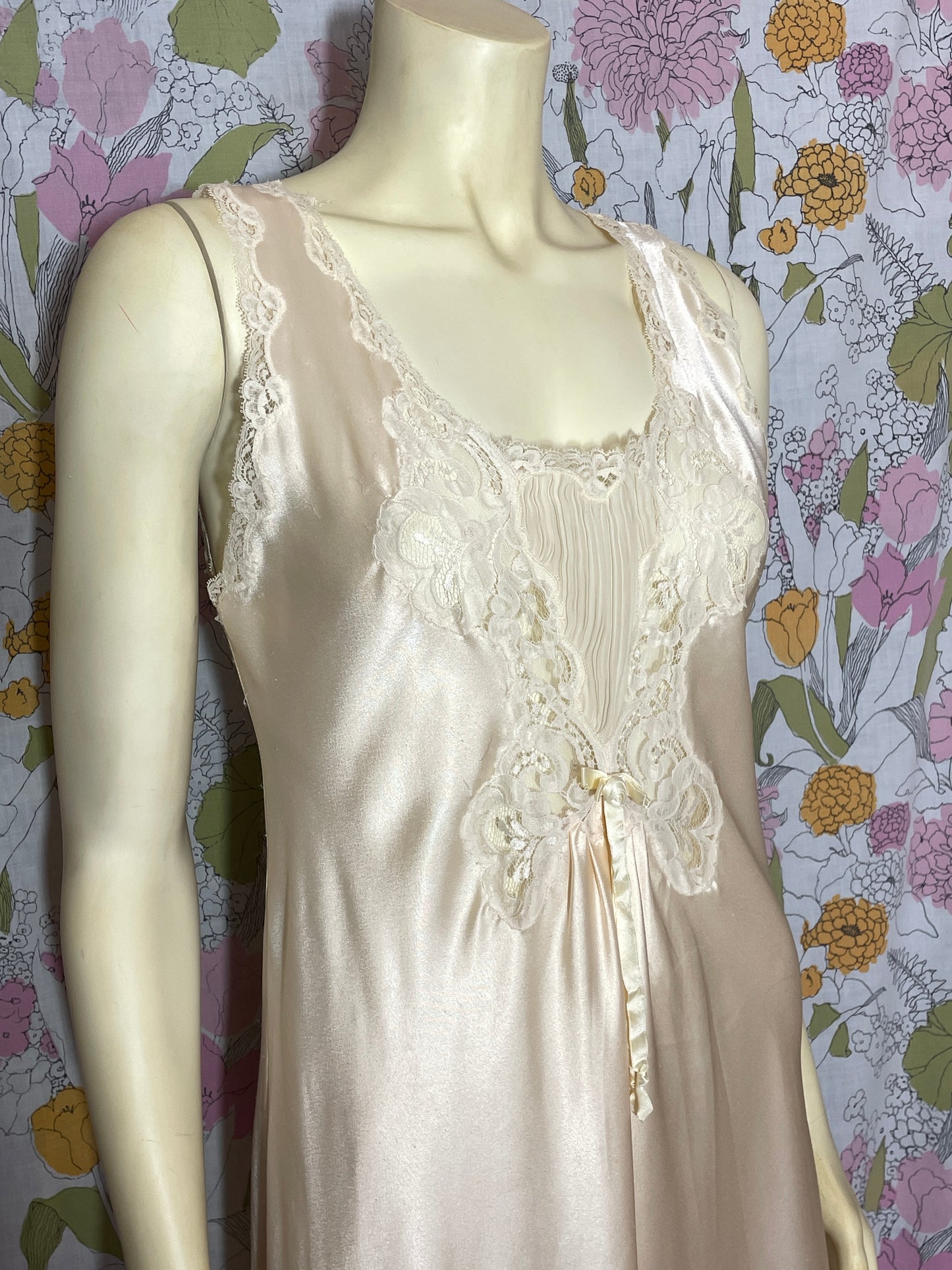 1980s Christian Dior Robe and Nightie Set